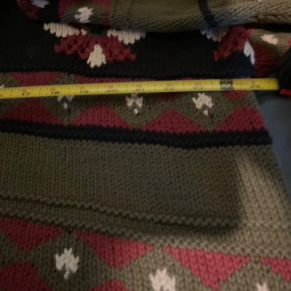 Fall knitted sweater size Medium - Picture 3 of 11